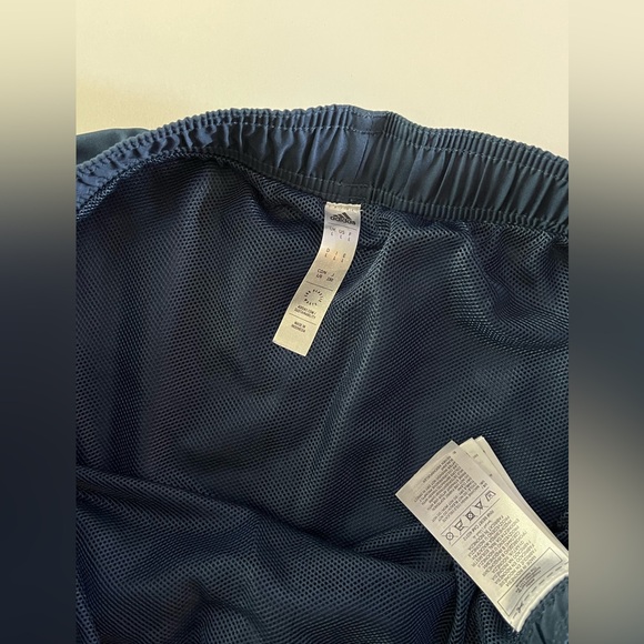 Adidas Navy Blue Athletic Shorts Large - Picture 5 of 5